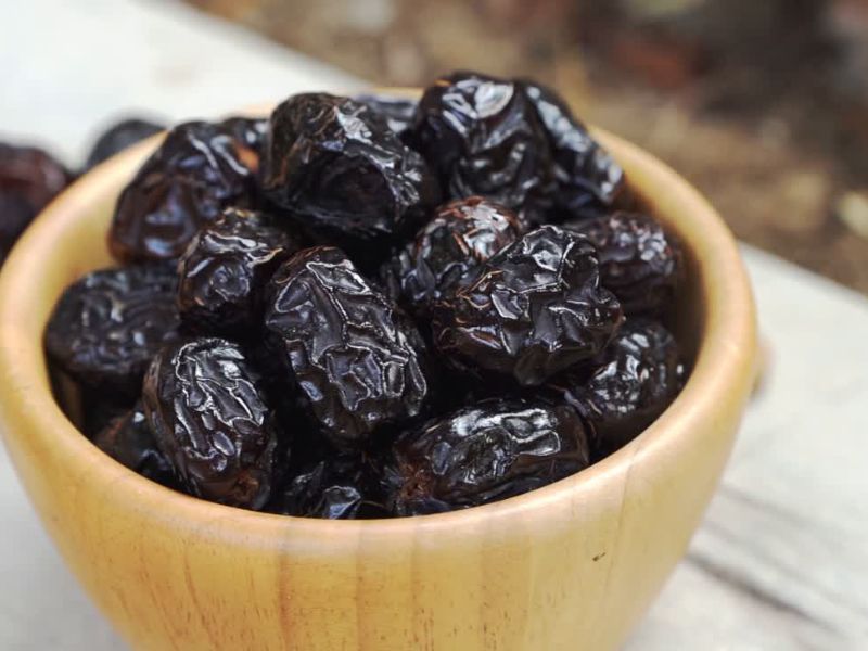 urme u drvenoj činiji